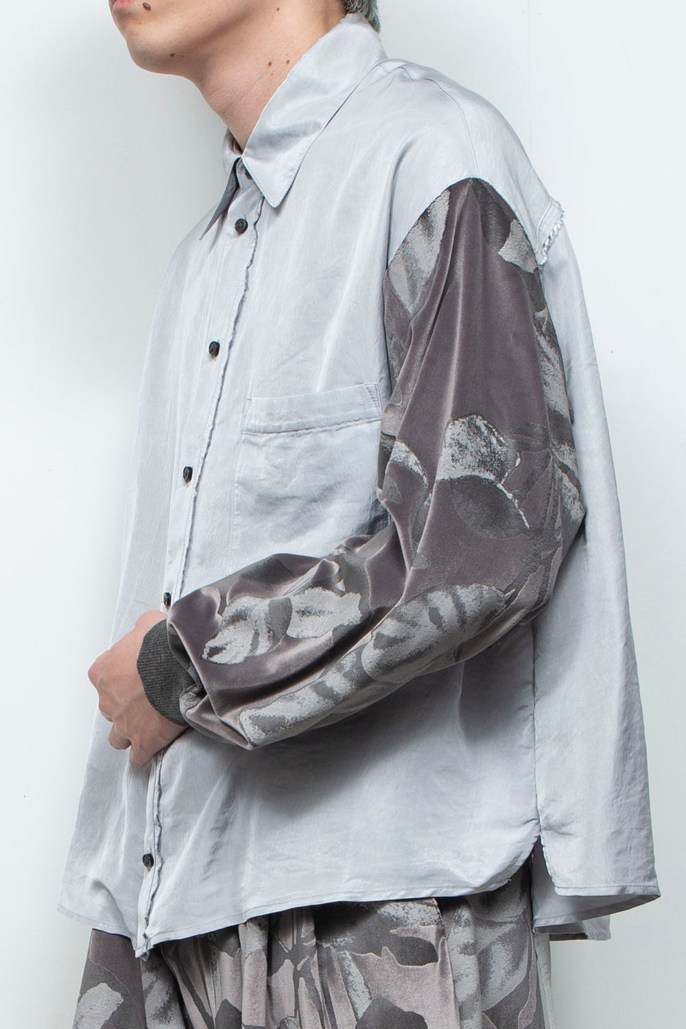 Velour Jersey Sleeve Easy Shirt SKYGRAY × CHARCOAL
