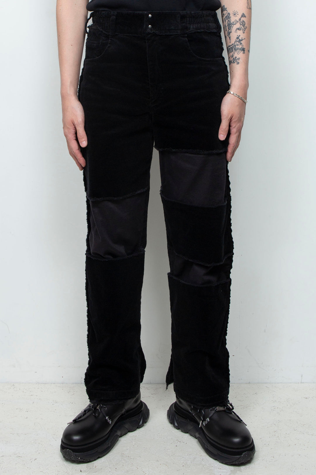 Reconstructed 5-pocket pants (corduroy) BLACK