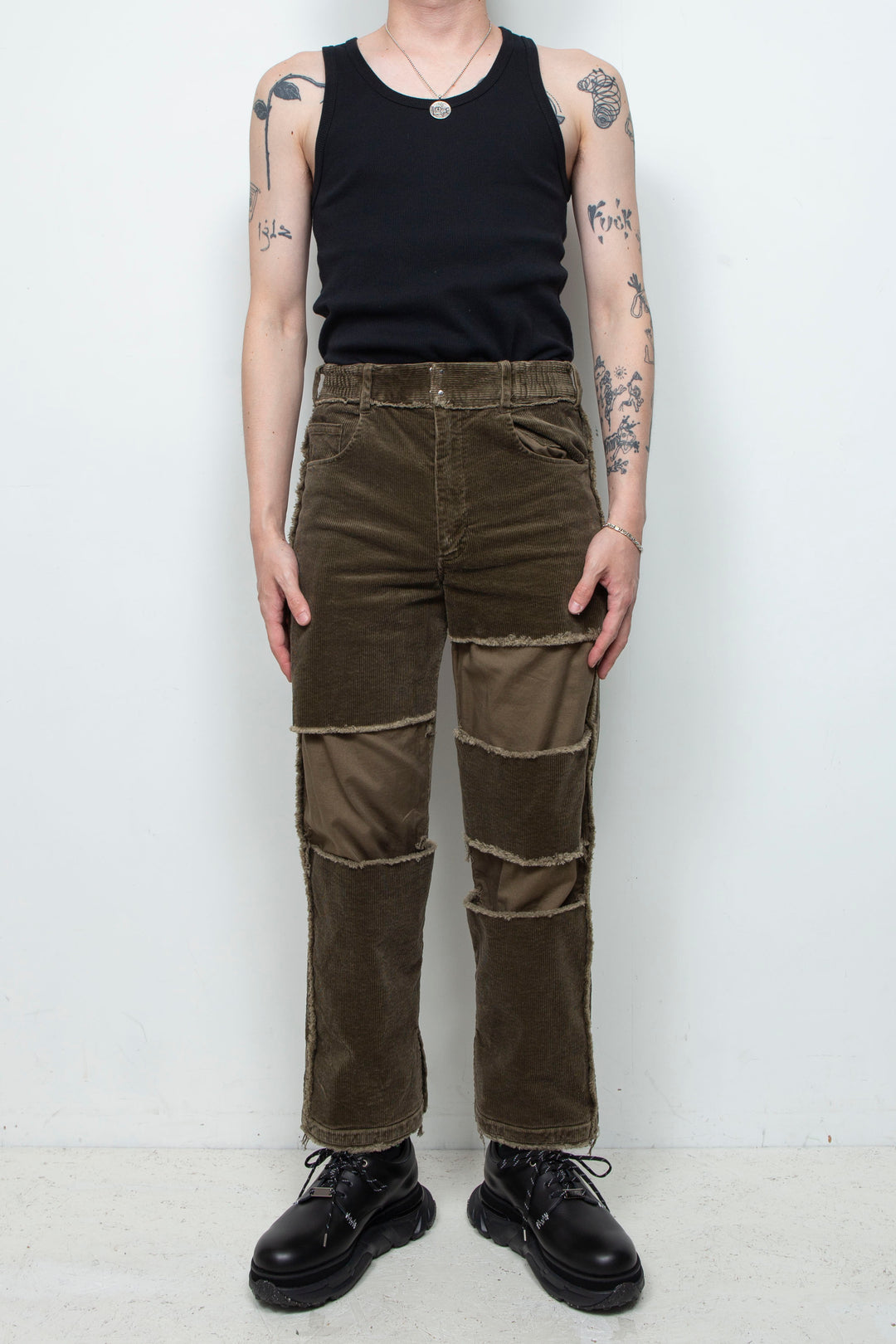 Reconstructed 5-pocket pants (corduroy) OLIVE