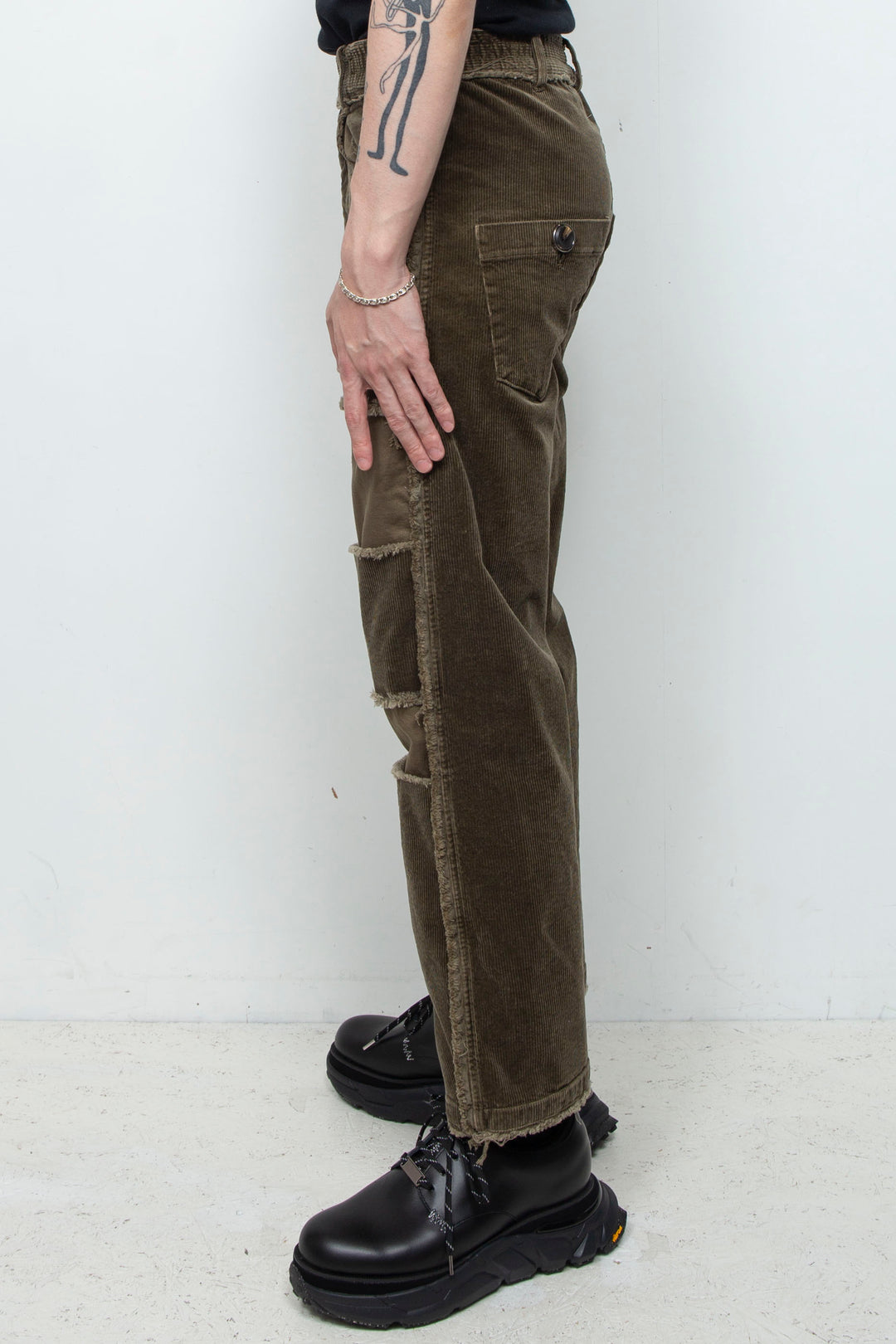 Reconstructed 5-pocket pants (corduroy) OLIVE