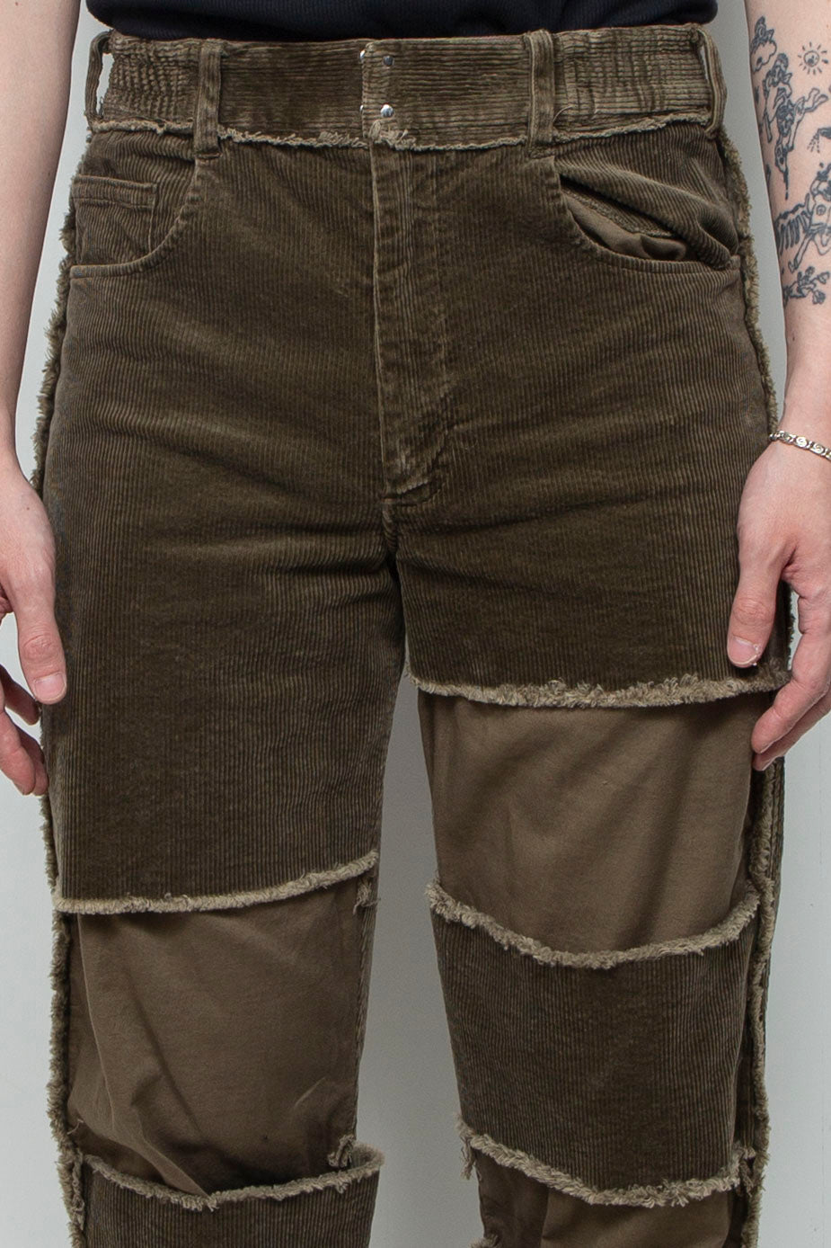 Reconstructed 5-pocket pants (corduroy) OLIVE