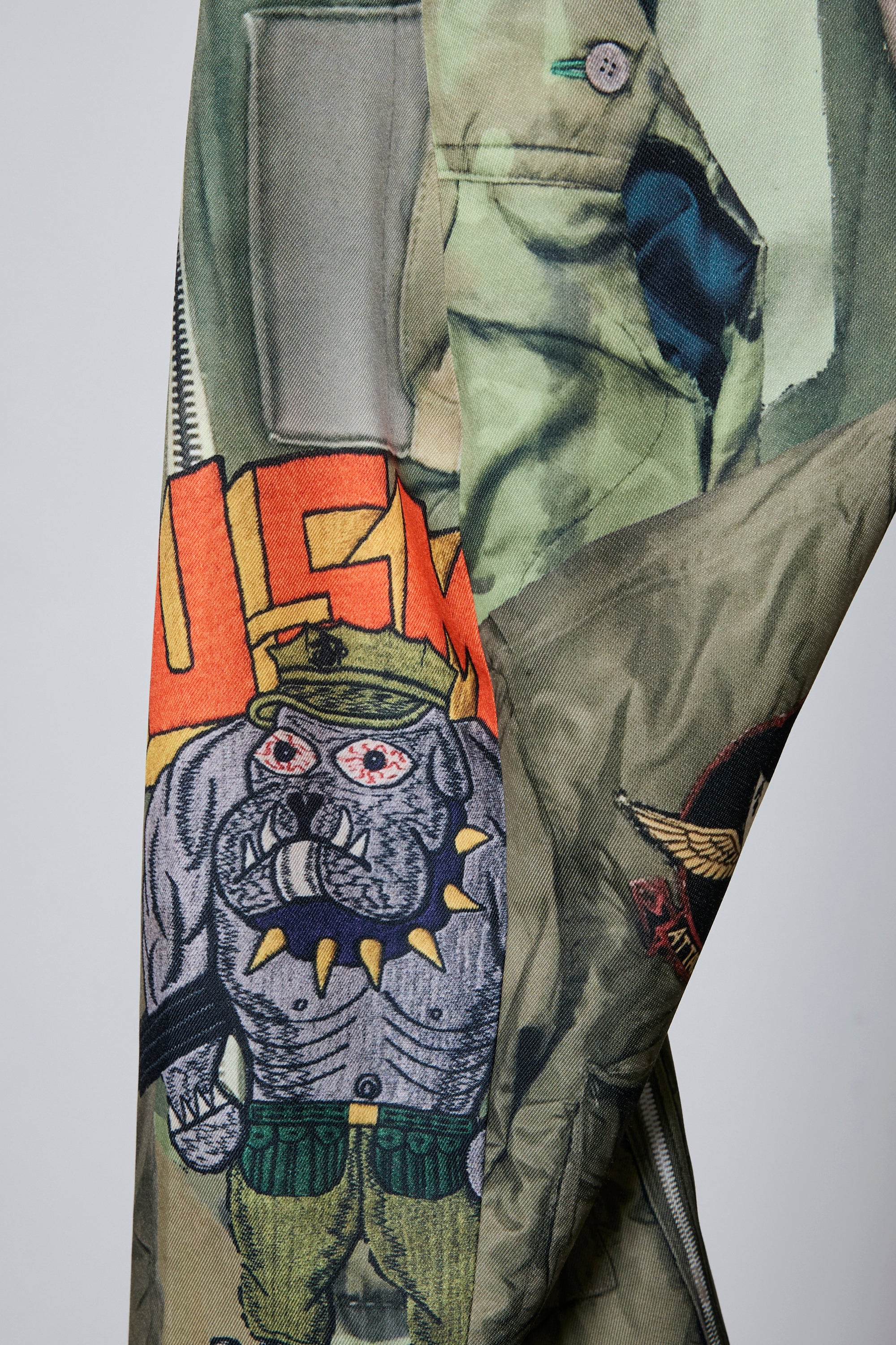 3D CUT TROUSERS TROMPE L'OEIL JUV KHAKI bodysong.（ボディソング