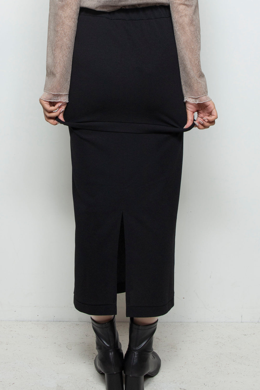 Soft Frame Skirt BLACK