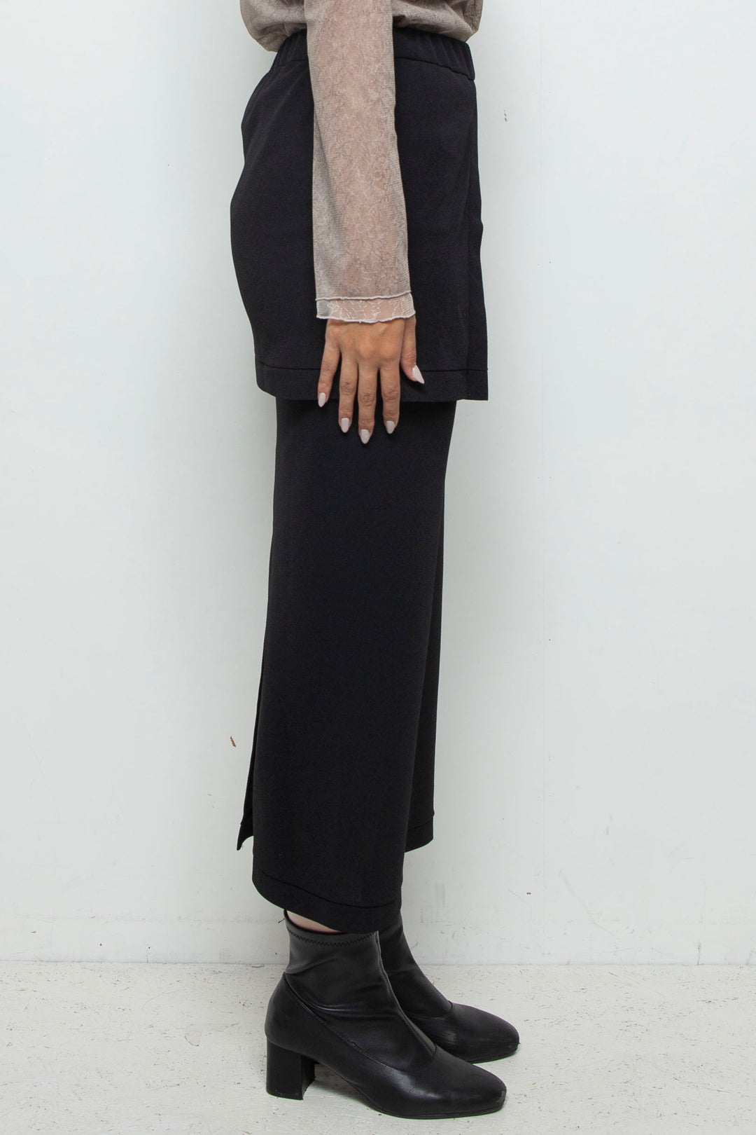 Soft Frame Skirt BLACK