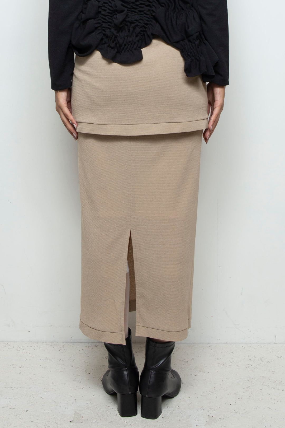 Soft Frame Skirt BEIGE