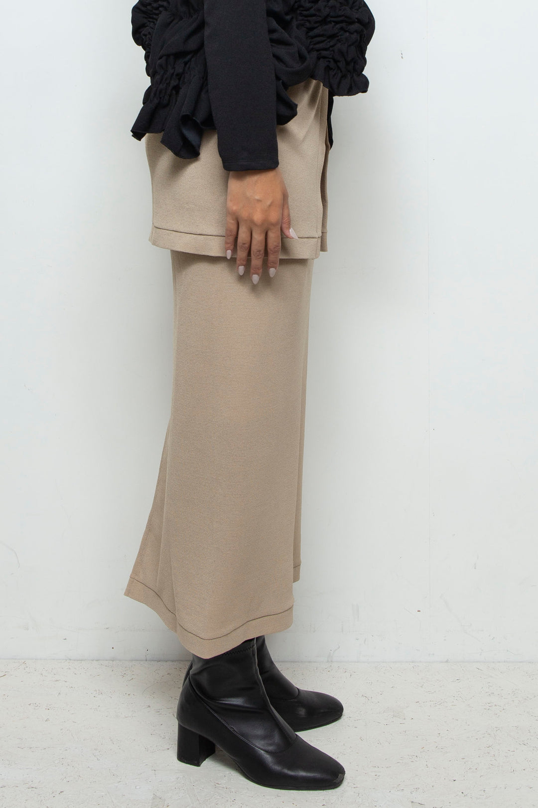 Soft Frame Skirt BEIGE