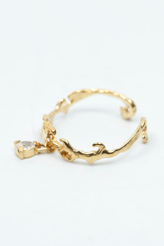 Teardrop Rococo Ring Gold