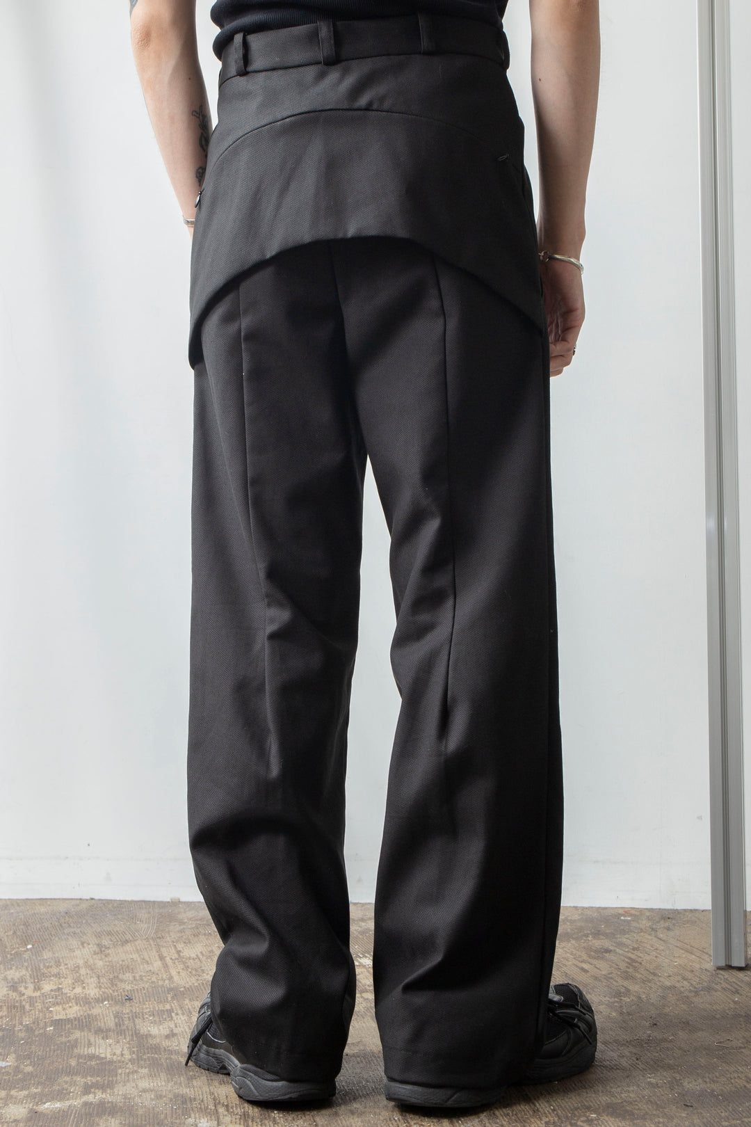 MANTIS LEG PANTS BLACK