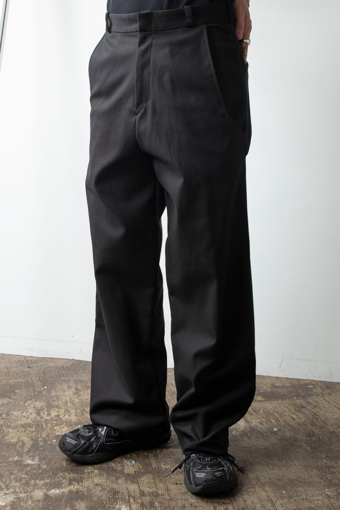 MANTIS LEG PANTS BLACK