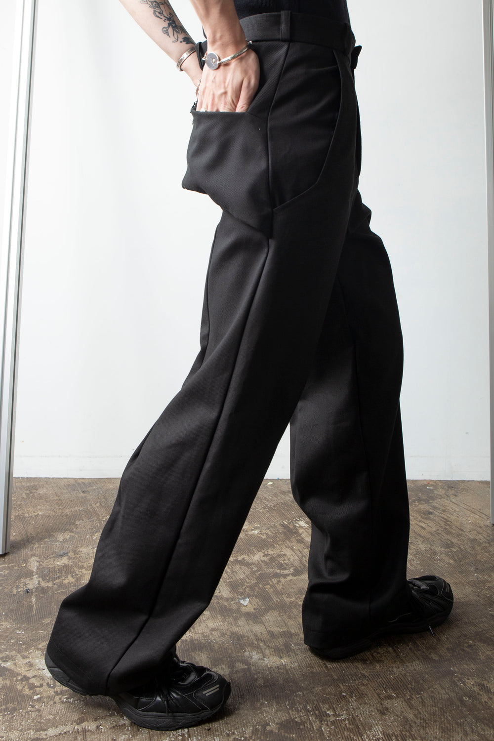 MANTIS LEG PANTS BLACK