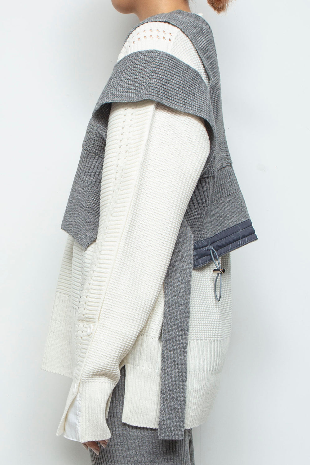 250202 VEST GRAY