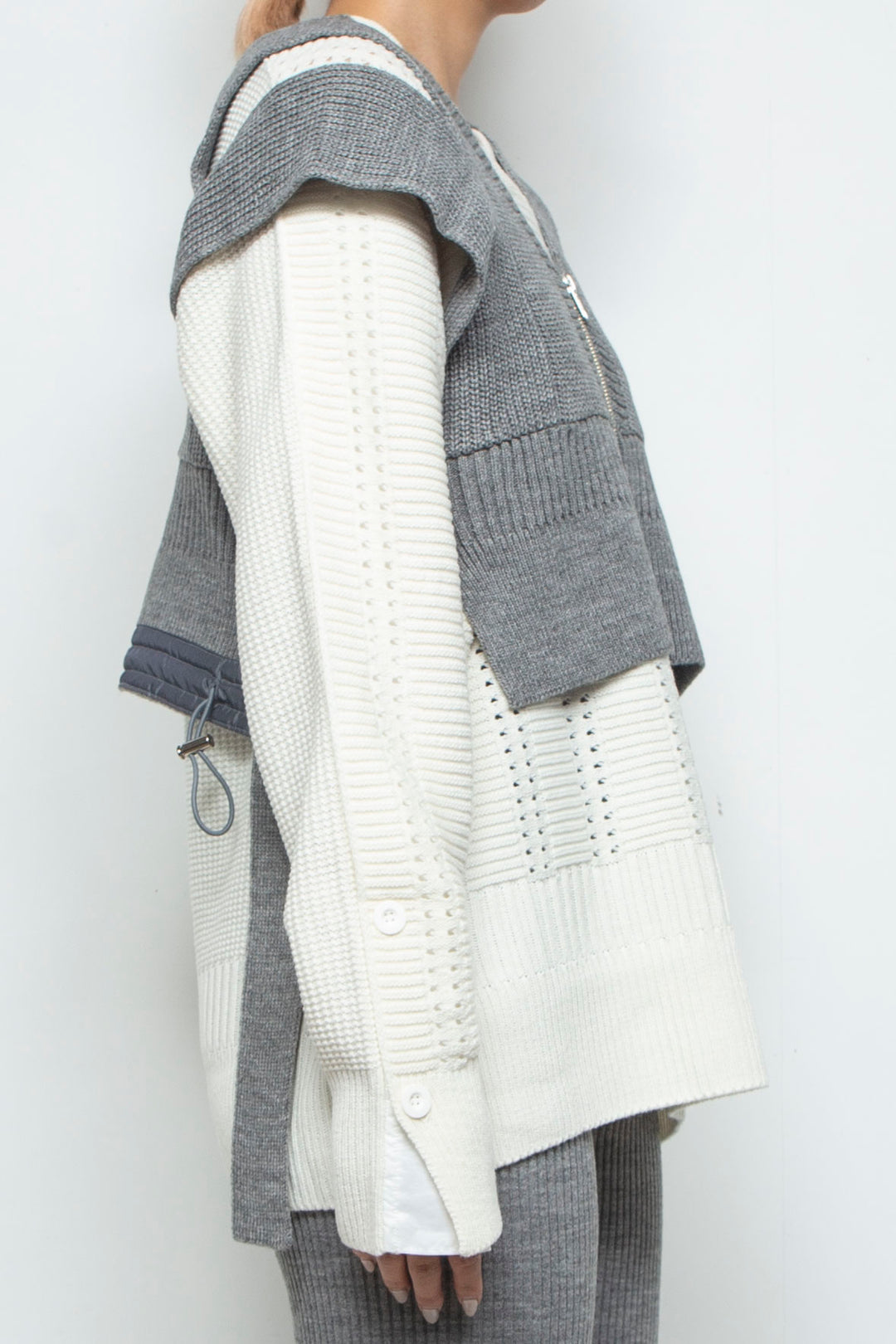 250202 VEST GRAY