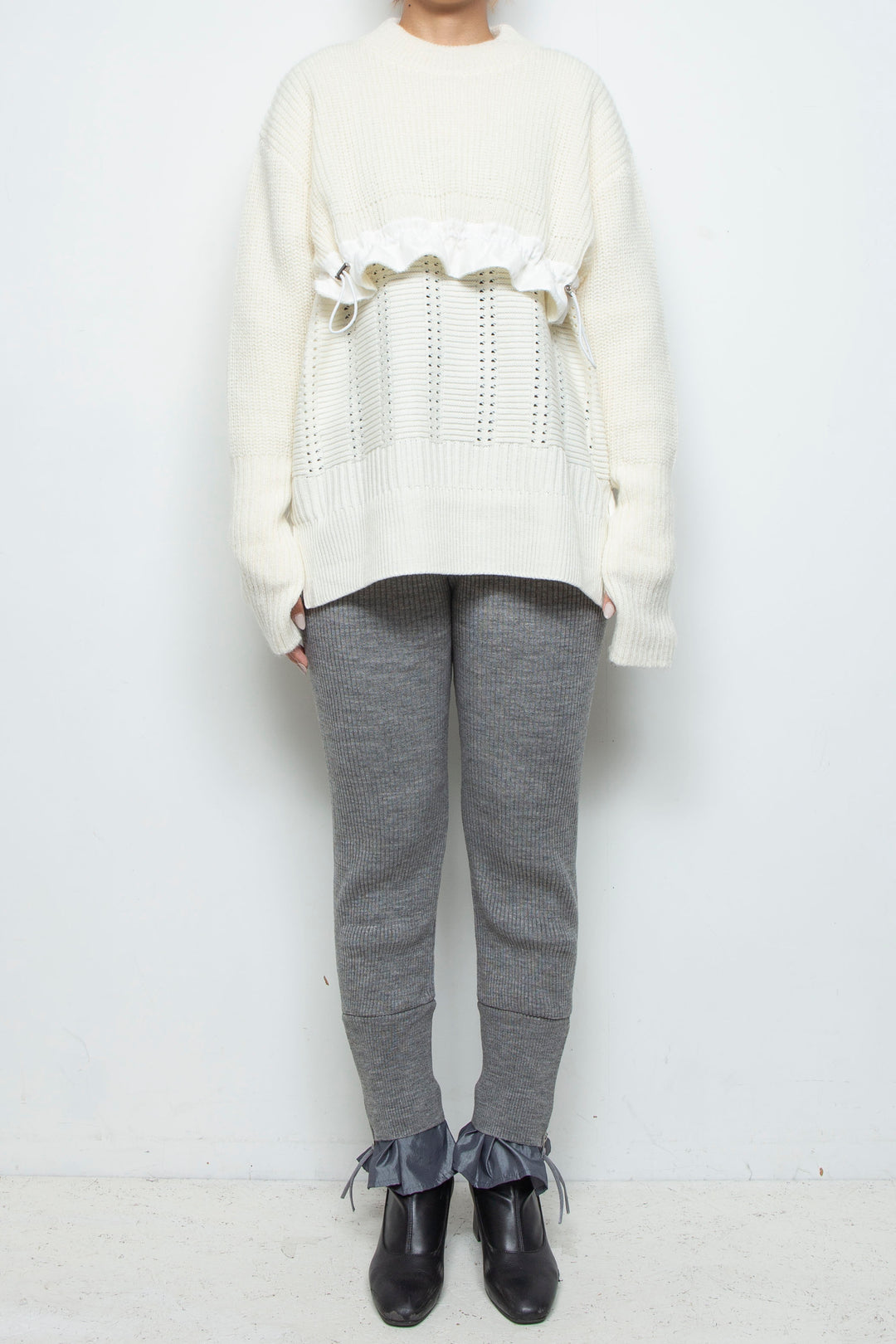 250201 KNIT WHITE