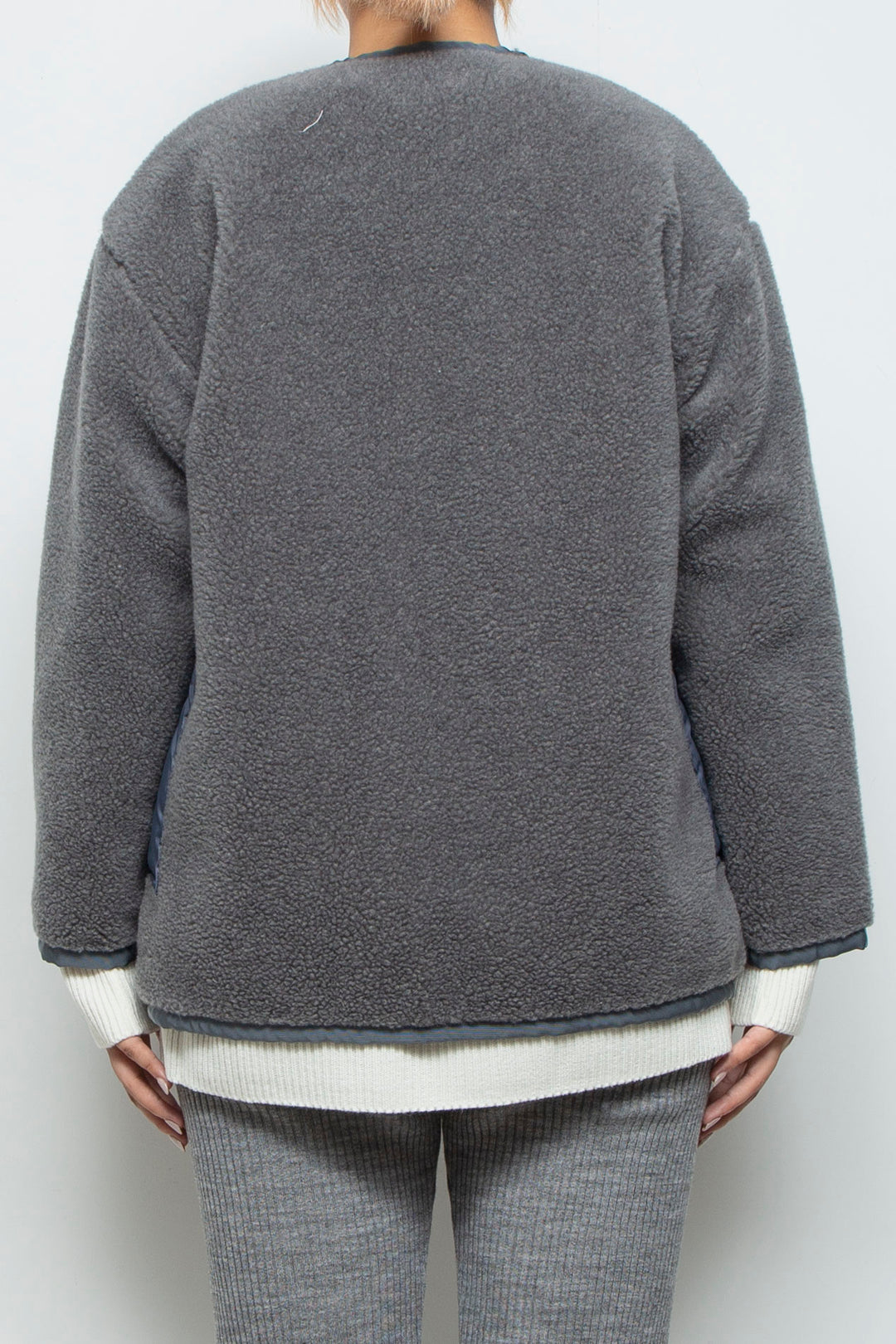 250210 JACKET GRAY