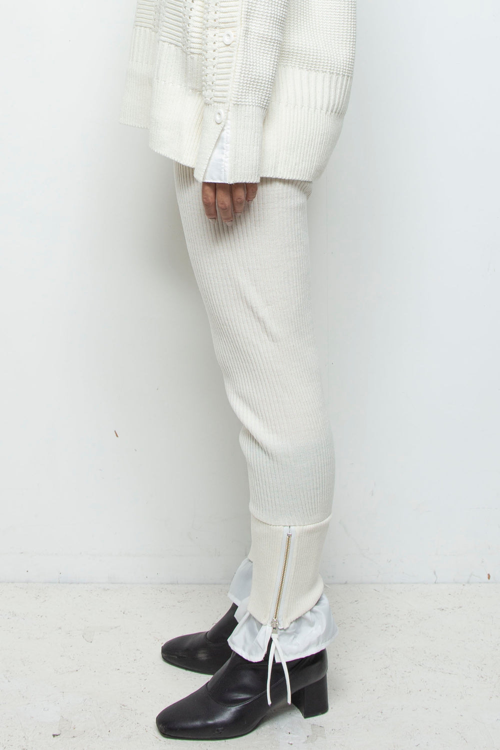 250204 PANTS WHITE