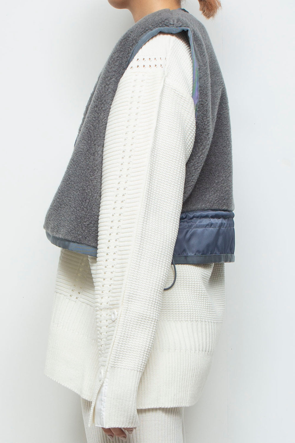 250209 VEST GRAY