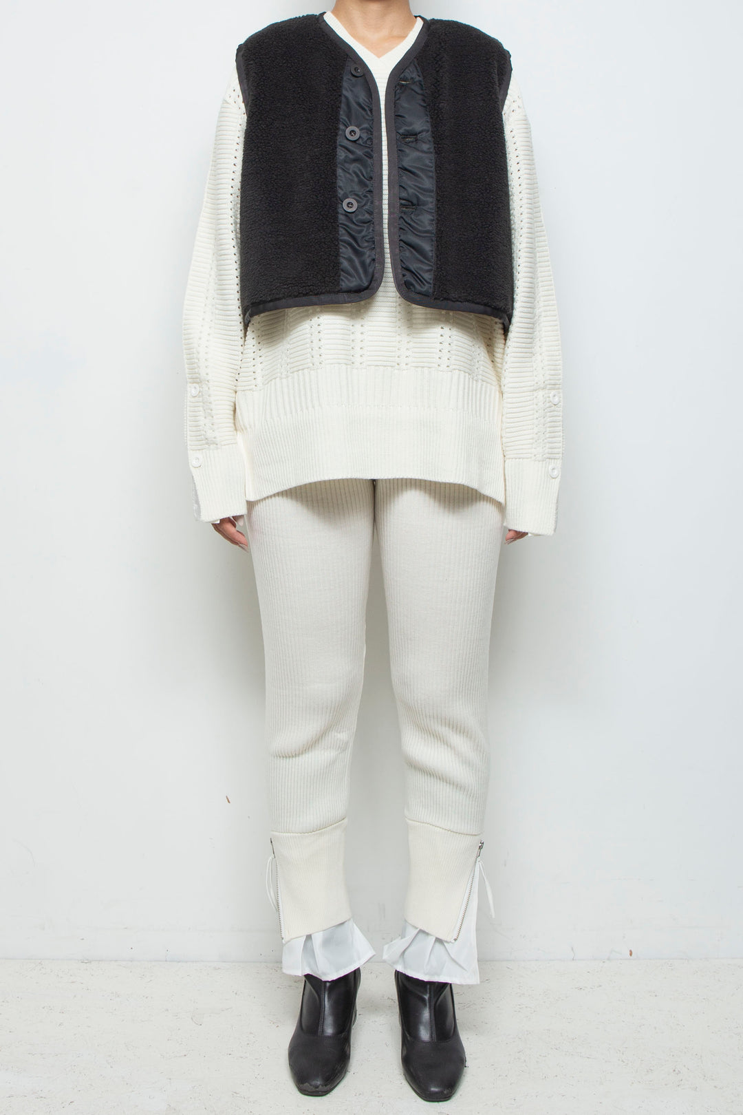 250209 VEST BLACK