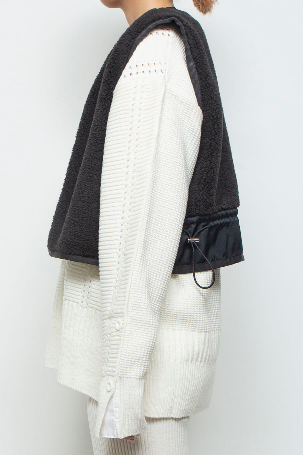 250209 VEST BLACK