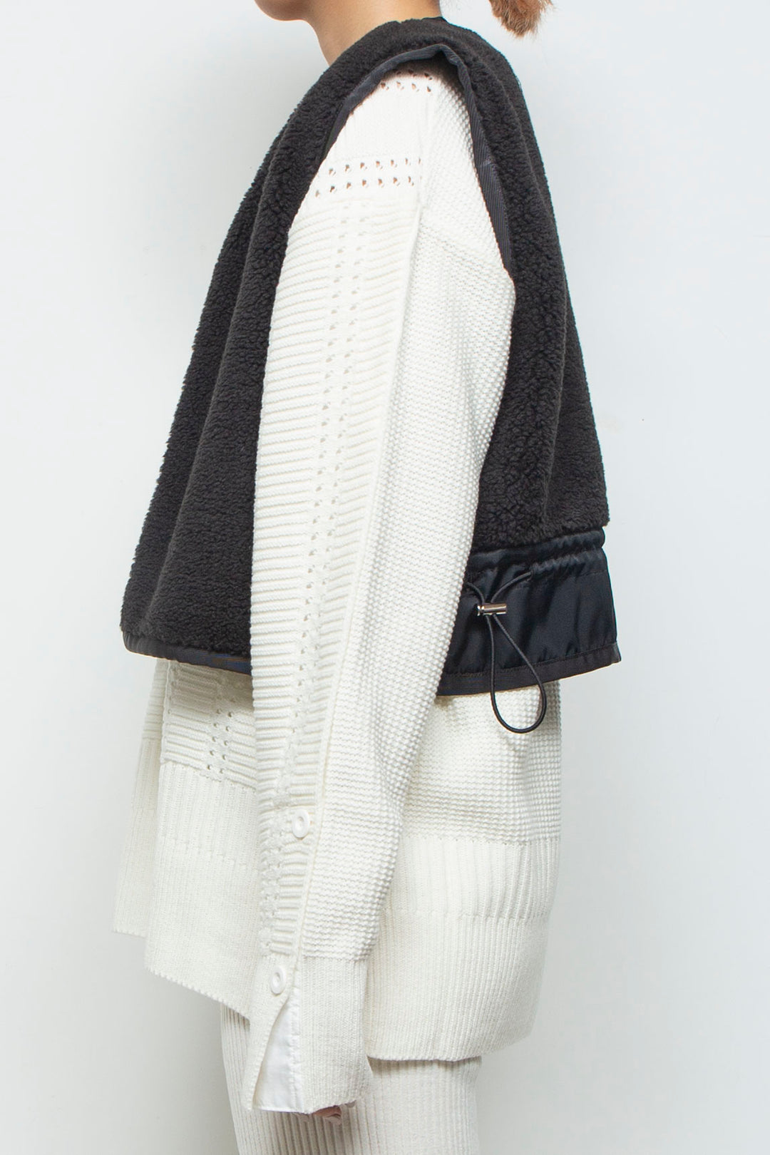 250209 VEST BLACK