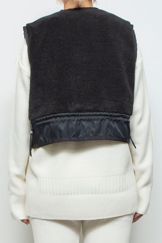250209 VEST BLACK