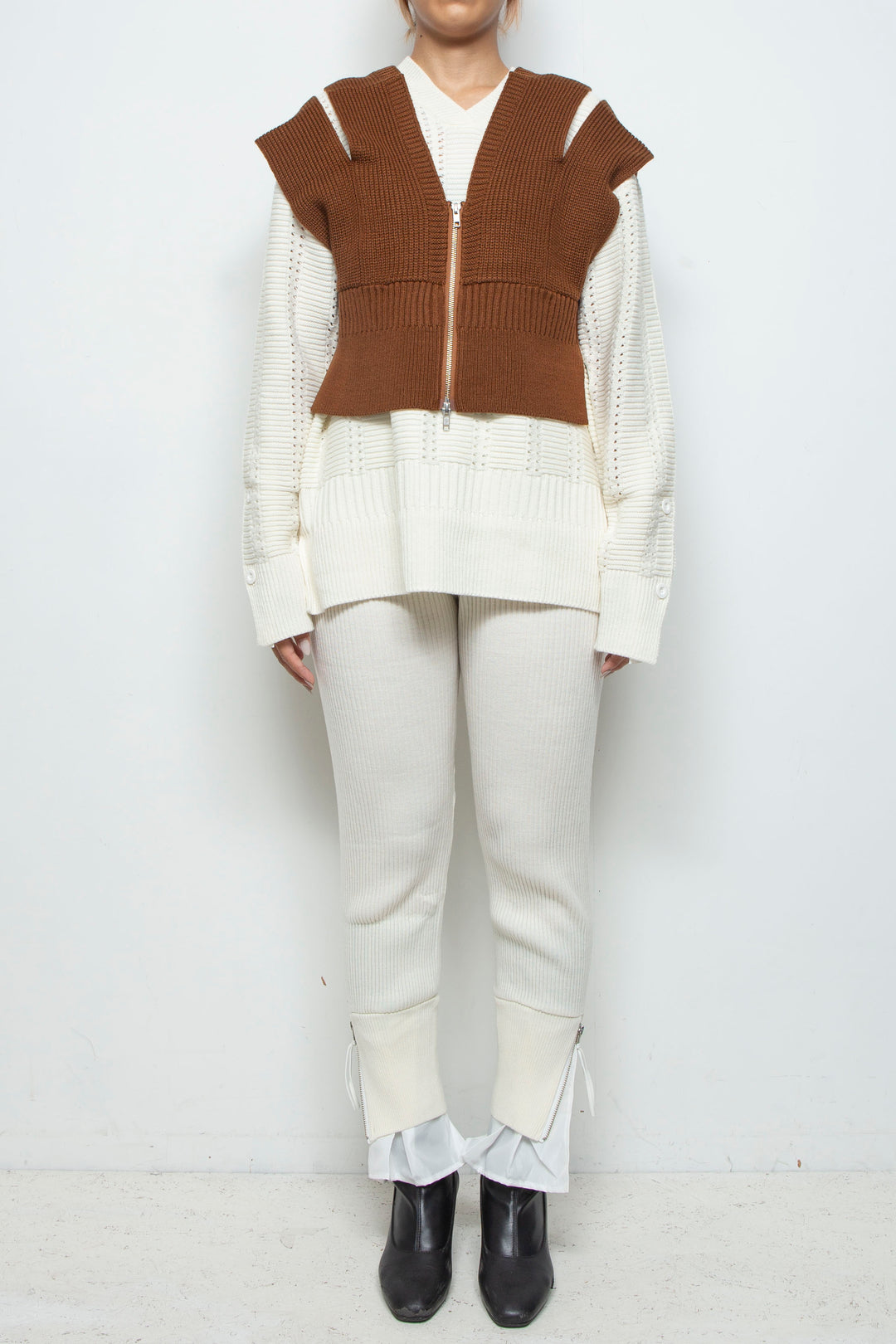 250202 VEST BROWN