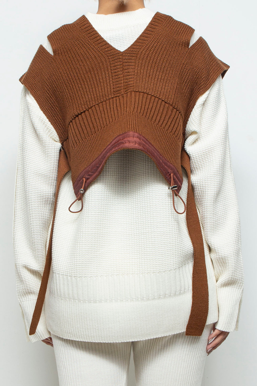 250202 VEST BROWN