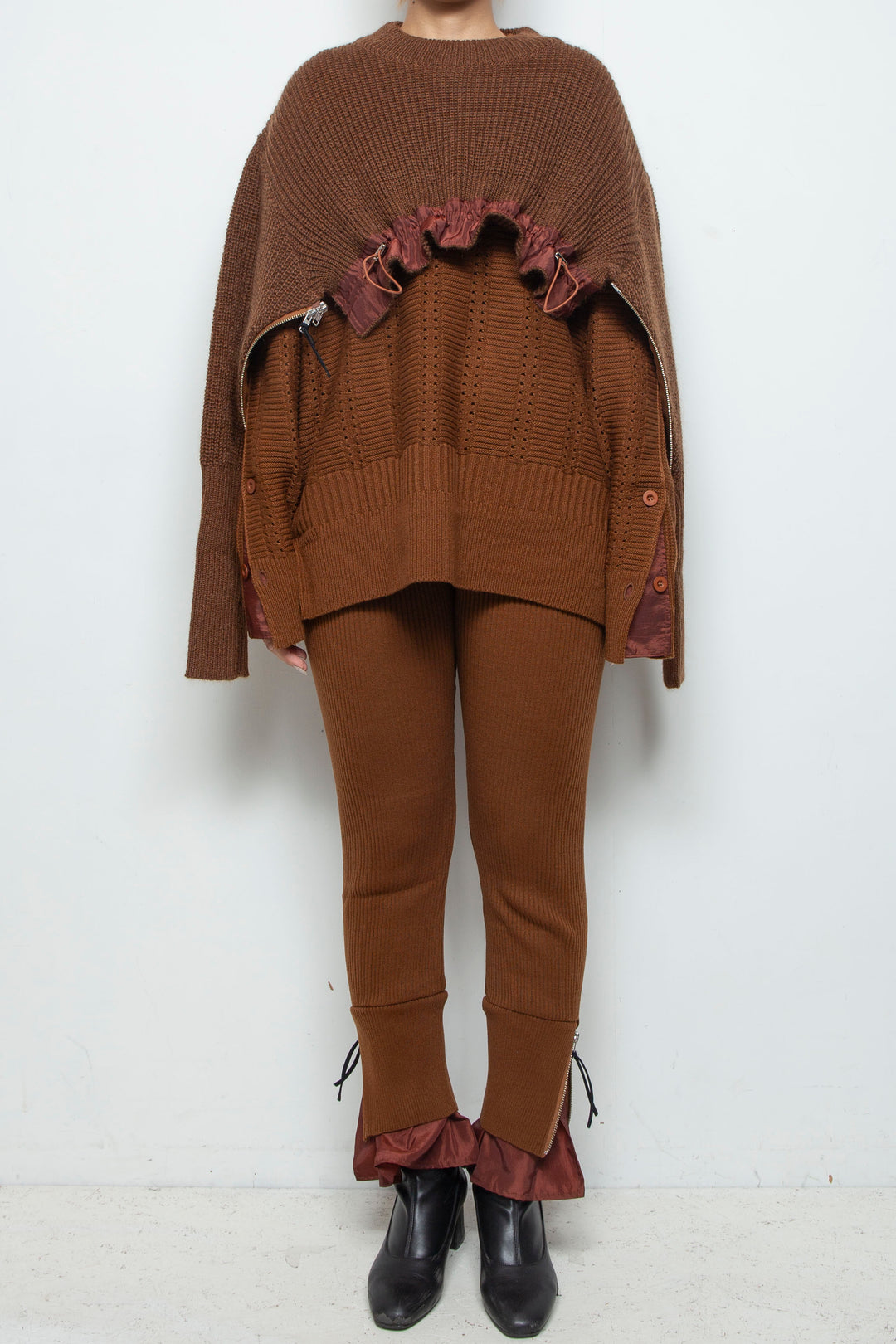 250201 KNIT BROWN
