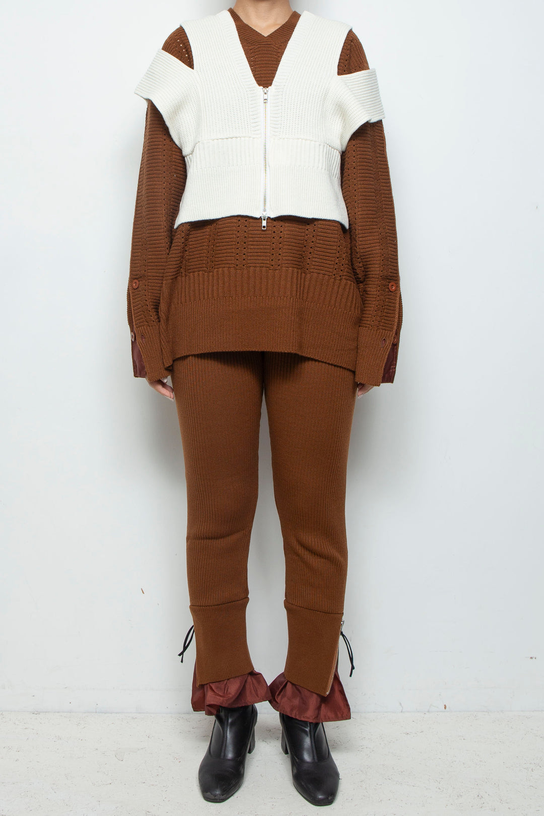 250202 VEST WHITE