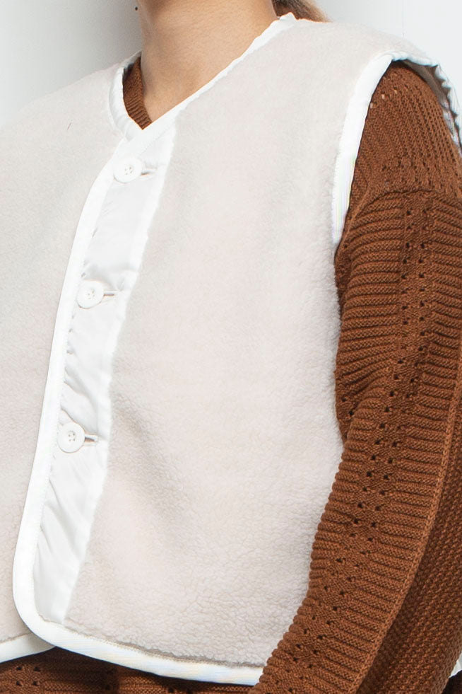 250209 VEST WHITE