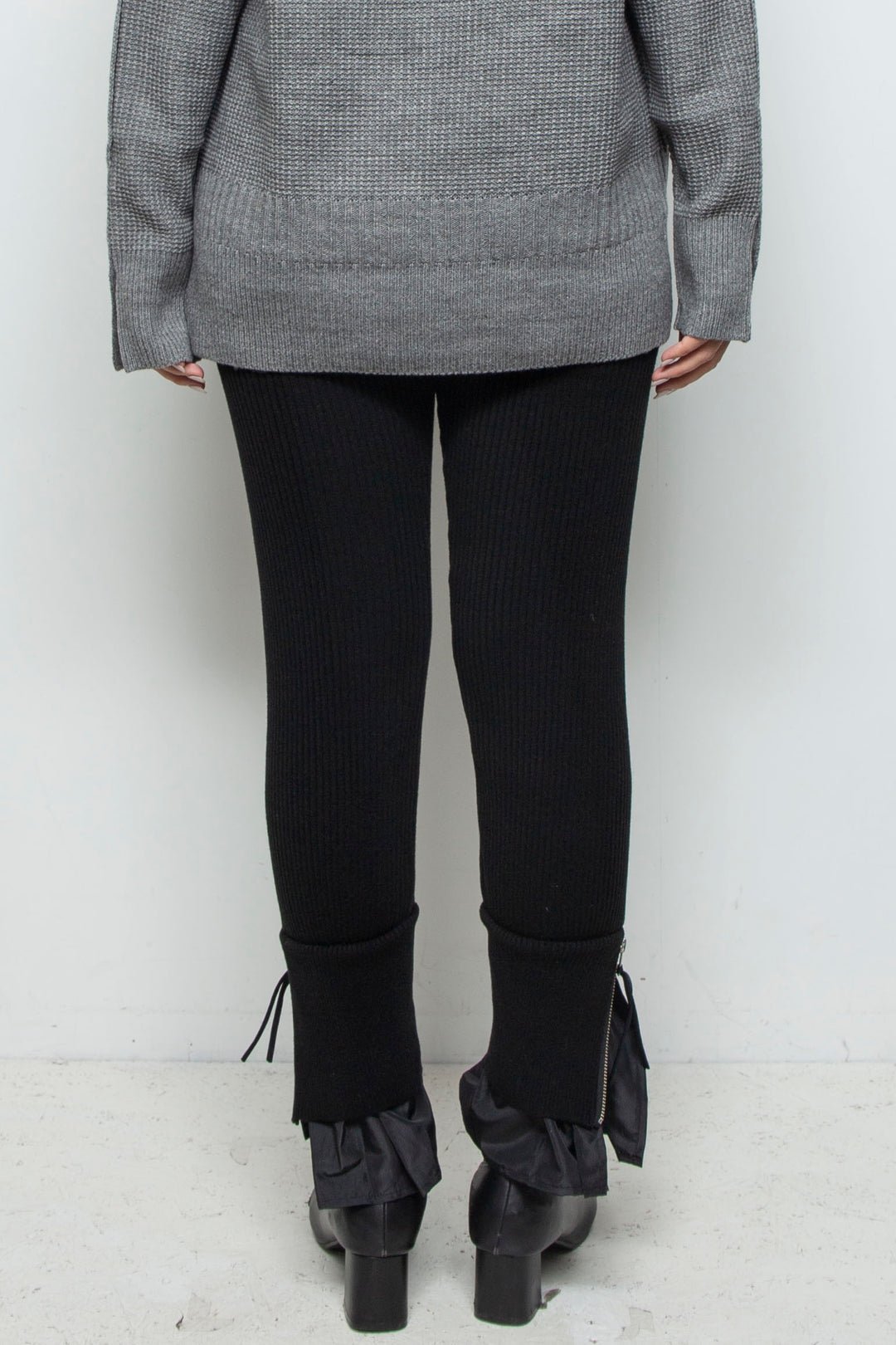 250204 PANTS BLACK