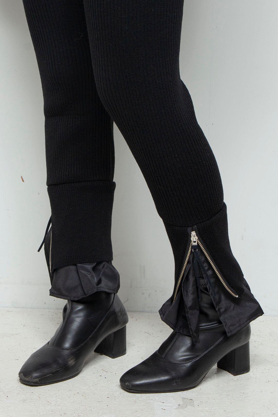 250204 PANTS BLACK