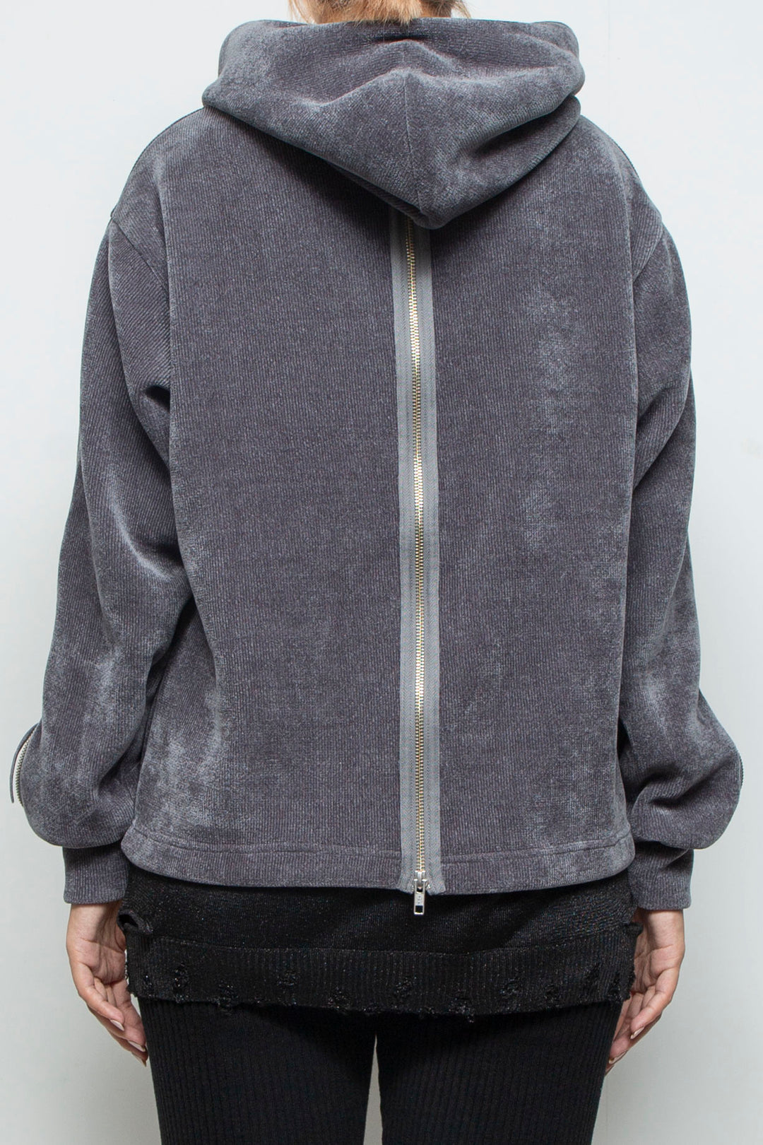 250208 PARKA GRAY