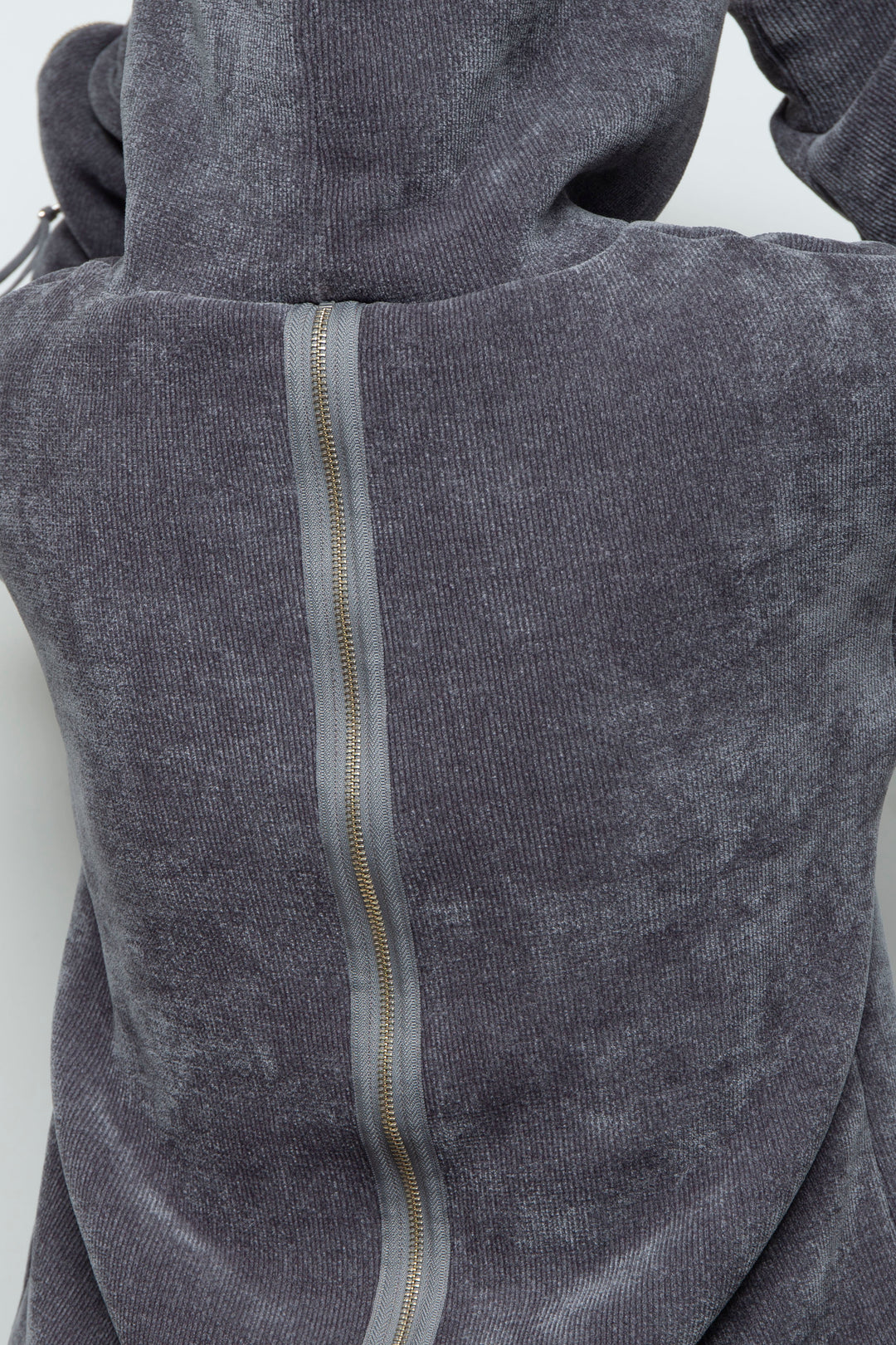 250208 PARKA GRAY