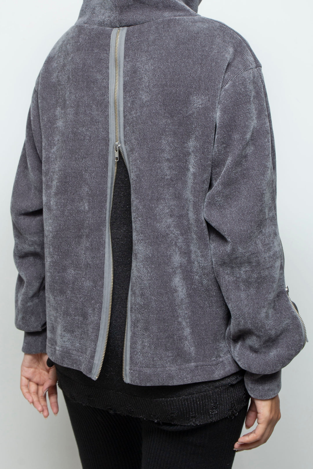 250208 PARKA GRAY