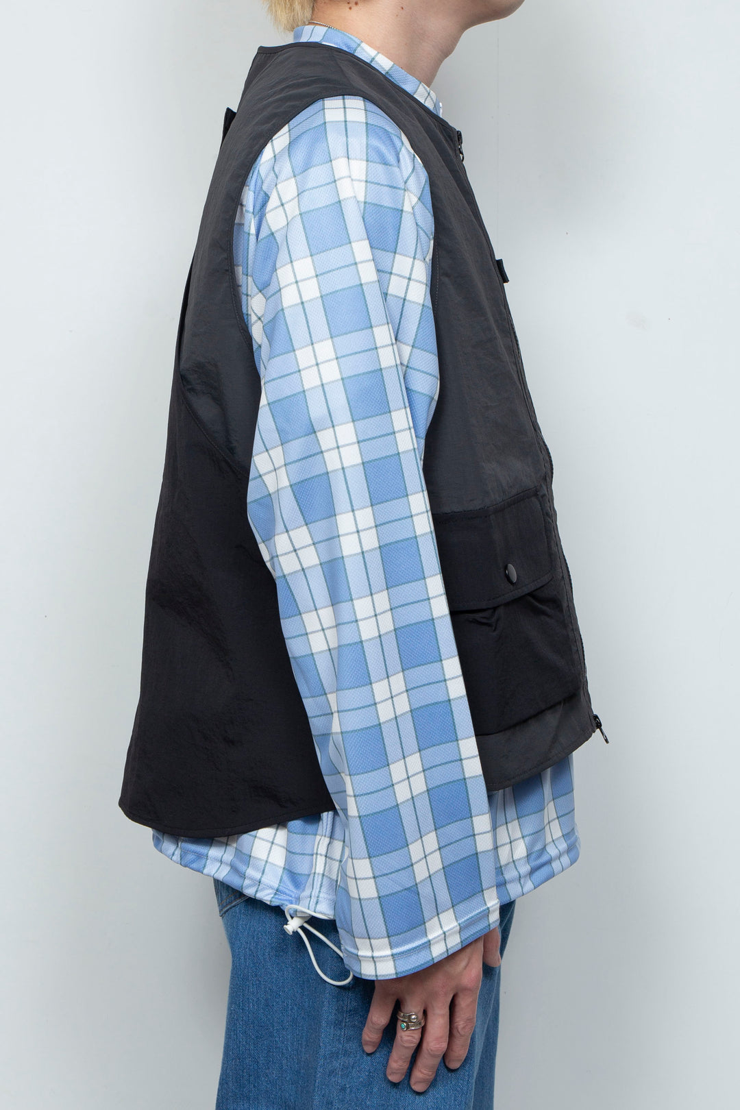 TRAVEL VEST V2 BLACK