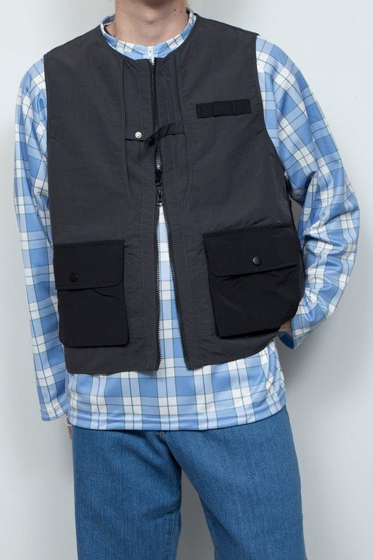 TRAVEL VEST V2 BLACK