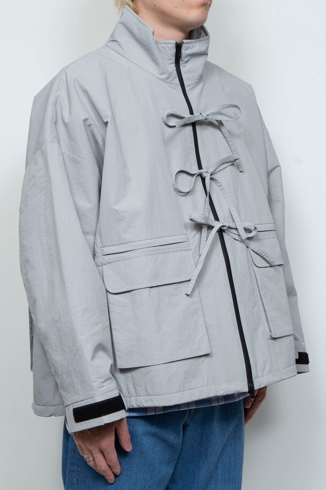 FRONT RIBBON JACKET LIGHT GRAY