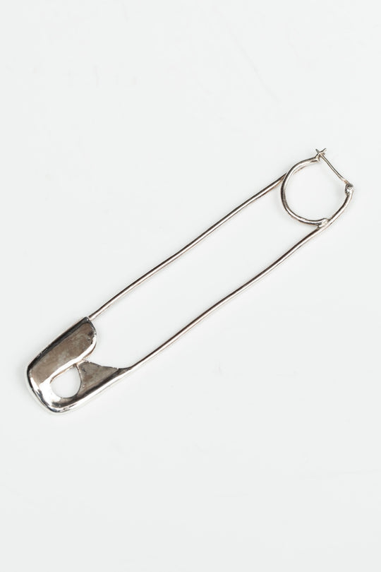 safety pin piece