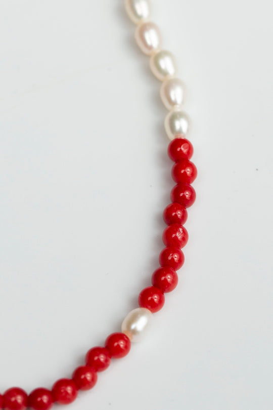 パールと珊瑚のネックレス