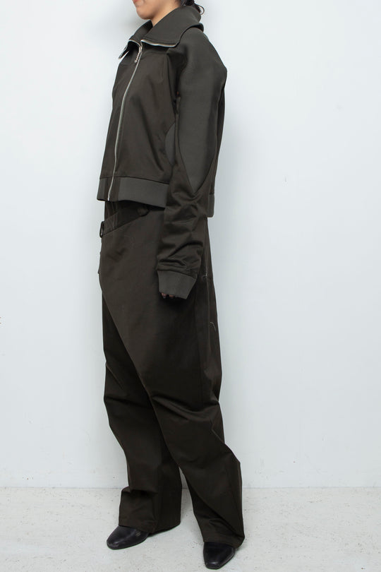 Deconstructing silhouette casual pants