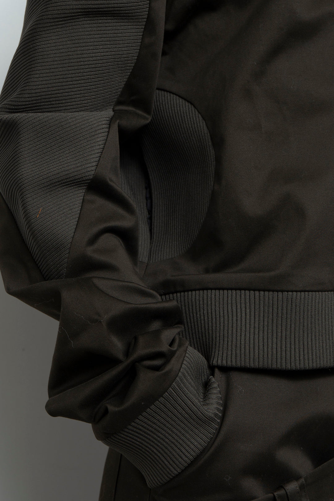 Threaded splicing large lapel zipper jacket