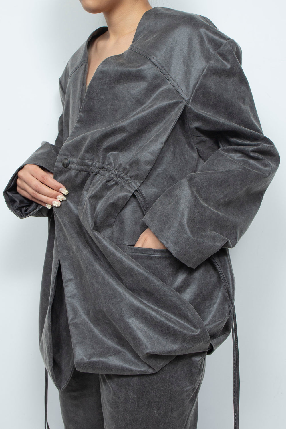 COLLARLESS MOTH JACKET