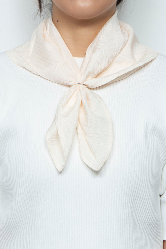 Technical Pleats Scarf White