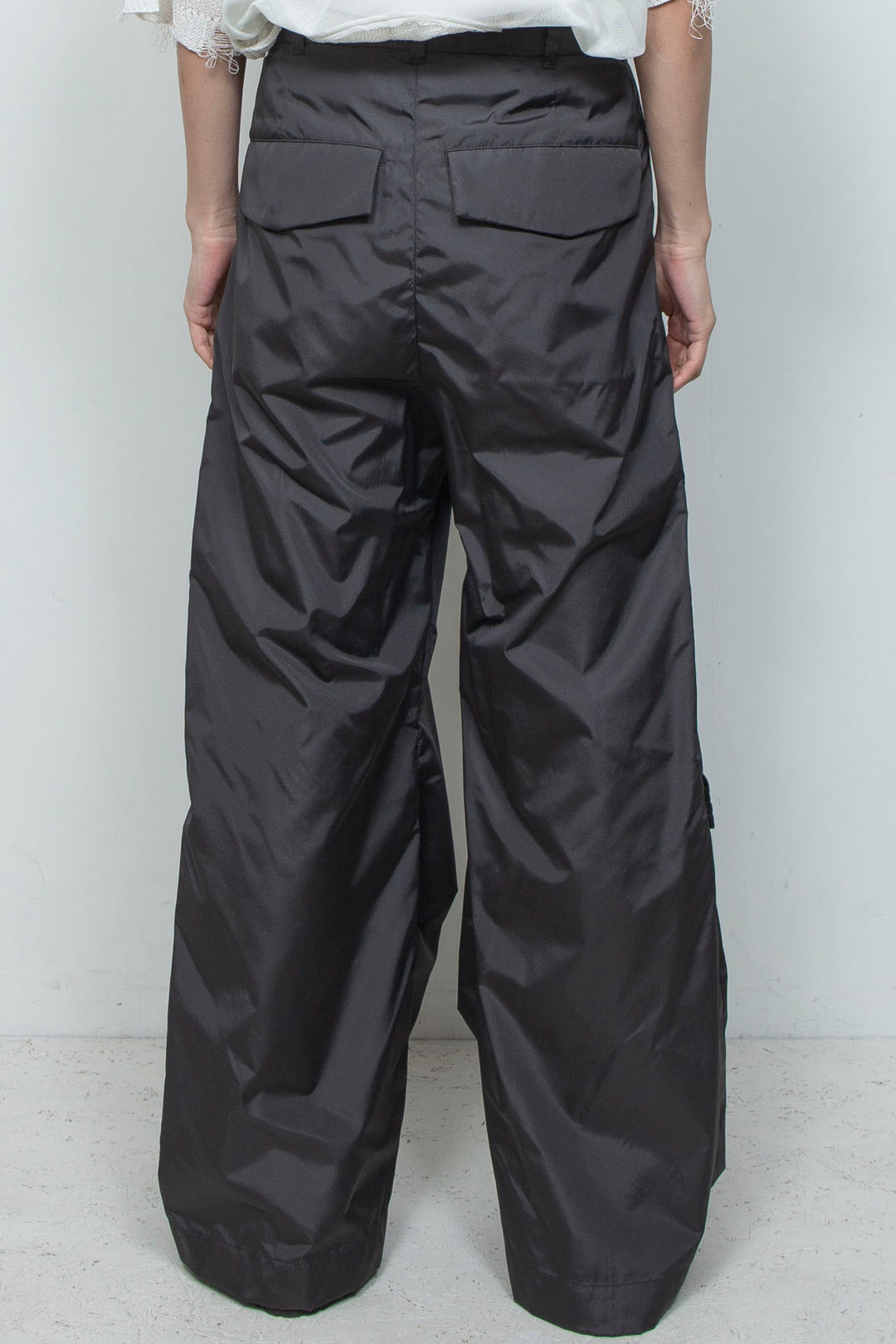 TRUSSAIR®︎ TWILL シンフラップバギートラウザー CHARCOAL