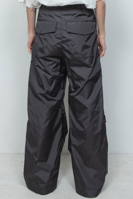 TRUSSAIR®︎ TWILL シンフラップバギートラウザー CHARCOAL