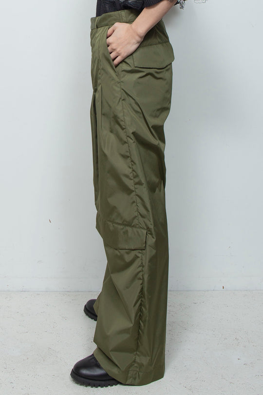 TRUSSAIR®︎ TWILL シンフラップバギートラウザー MILITARY GREEN