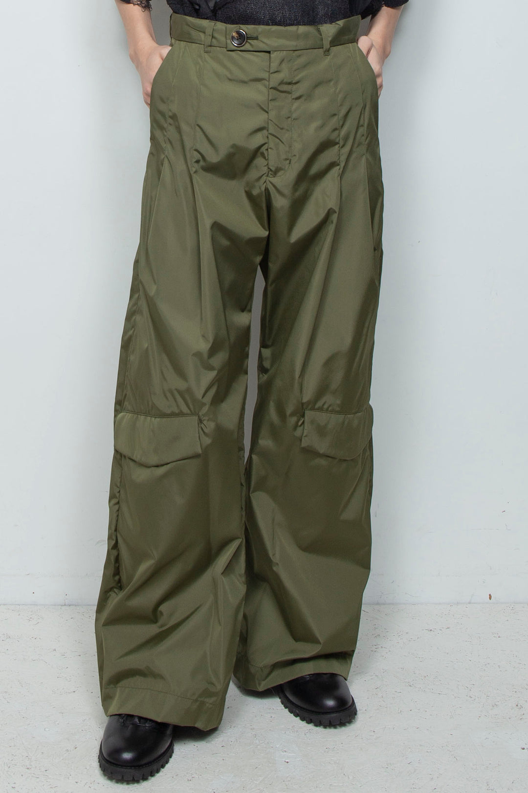 TRUSSAIR®︎ TWILL シンフラップバギートラウザー MILITARY GREEN