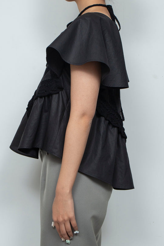 Square crochet edging top black