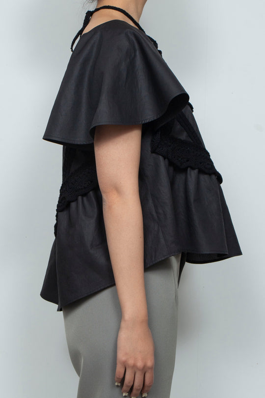 Square crochet edging top black