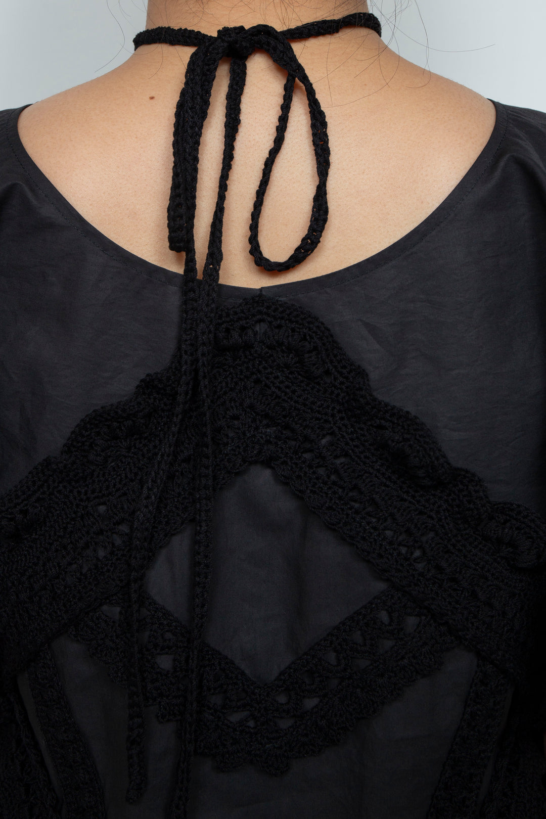 Square crochet edging top black